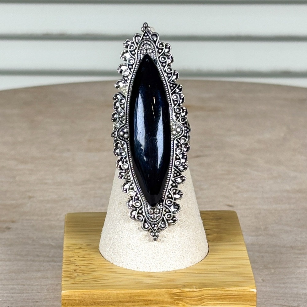 Vintage Sculptural Black Marquise Silver Tone Filigree Statement Ring Size 6